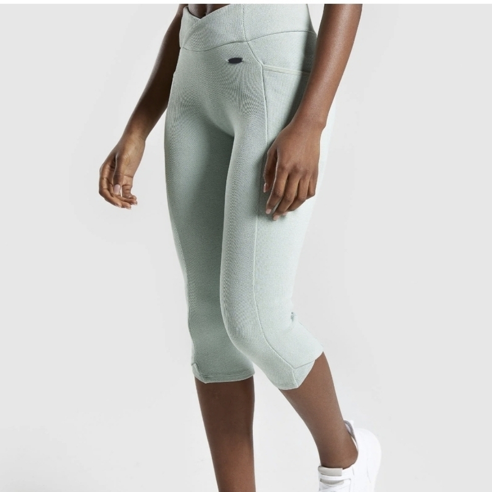 Gymshark Poise Cropped Leggings Light Green Legging Capris Size M - Picture 1 of 11